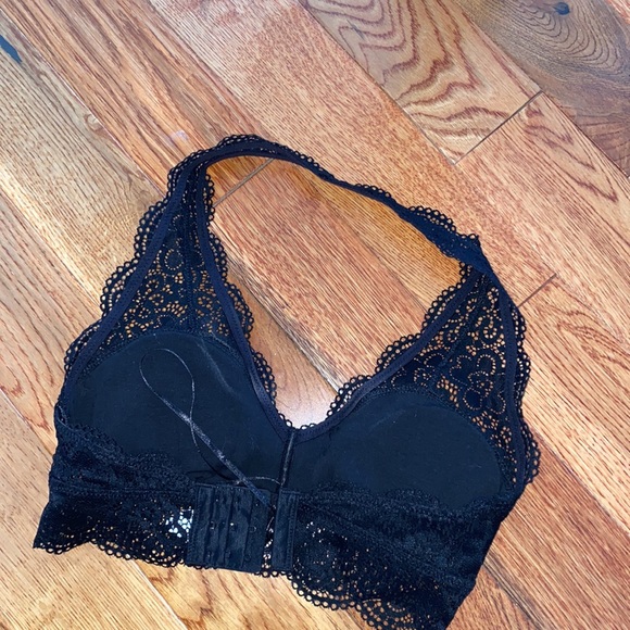 Halter bralette - Picture 2 of 2